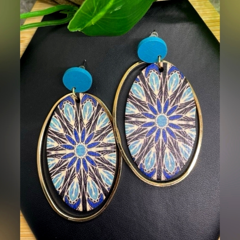 Tribal Retro Dangle Earrings Bohemian Gold-tone Boho Oval Tear Drop Ring NEW NWT